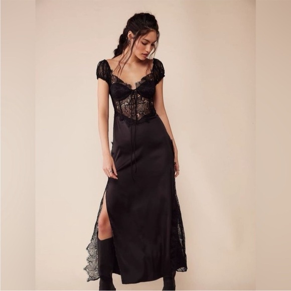 chinese dress ladies for Love & Lemons Casey Maxi Dress | Red | Size Xs main image 0